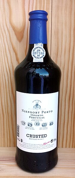 File:Niepoort Crusted Port (14551705685).jpg