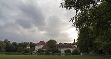 English: Panorama view to Schloss Blutenburg on a warm summer evening with clouds. Deutsch: Panoramablick auf Schloss Blutenburg an einem warmen Sommerabend mit Wolkenstimmung.