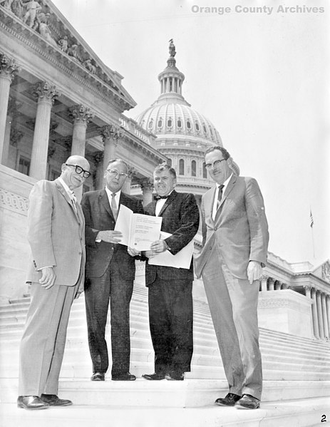 File:Orange County leaders at U.S. Capitol with request to fund Dana Point Harbor, June 19, 1963 (29365660994).jpg