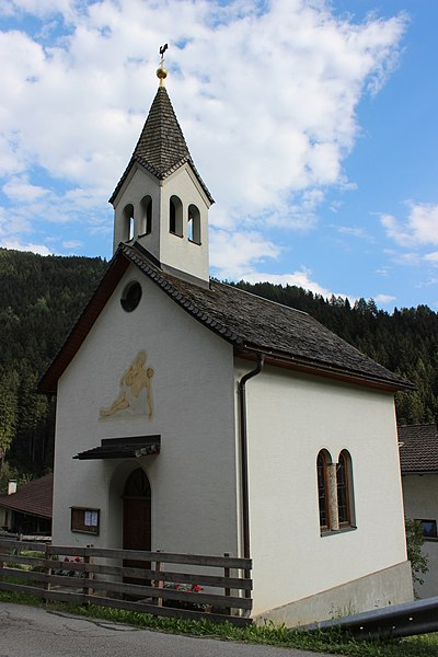 File:Ortskapelle Erlach.JPG