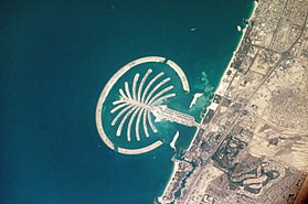 2005 satelliittikuva Palm Jumeirahista.