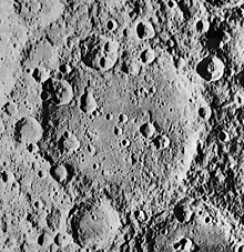 Пастер кратері 2196 med.jpg