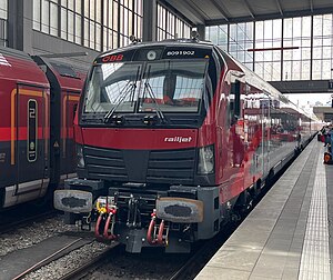 Railjet der 2. Generation als RJ 87 im Hauptbahnhof München Richtung Bologna Centrale.