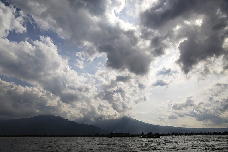 File:Rawa Pening, Ambawara, Semarang 1.jpg