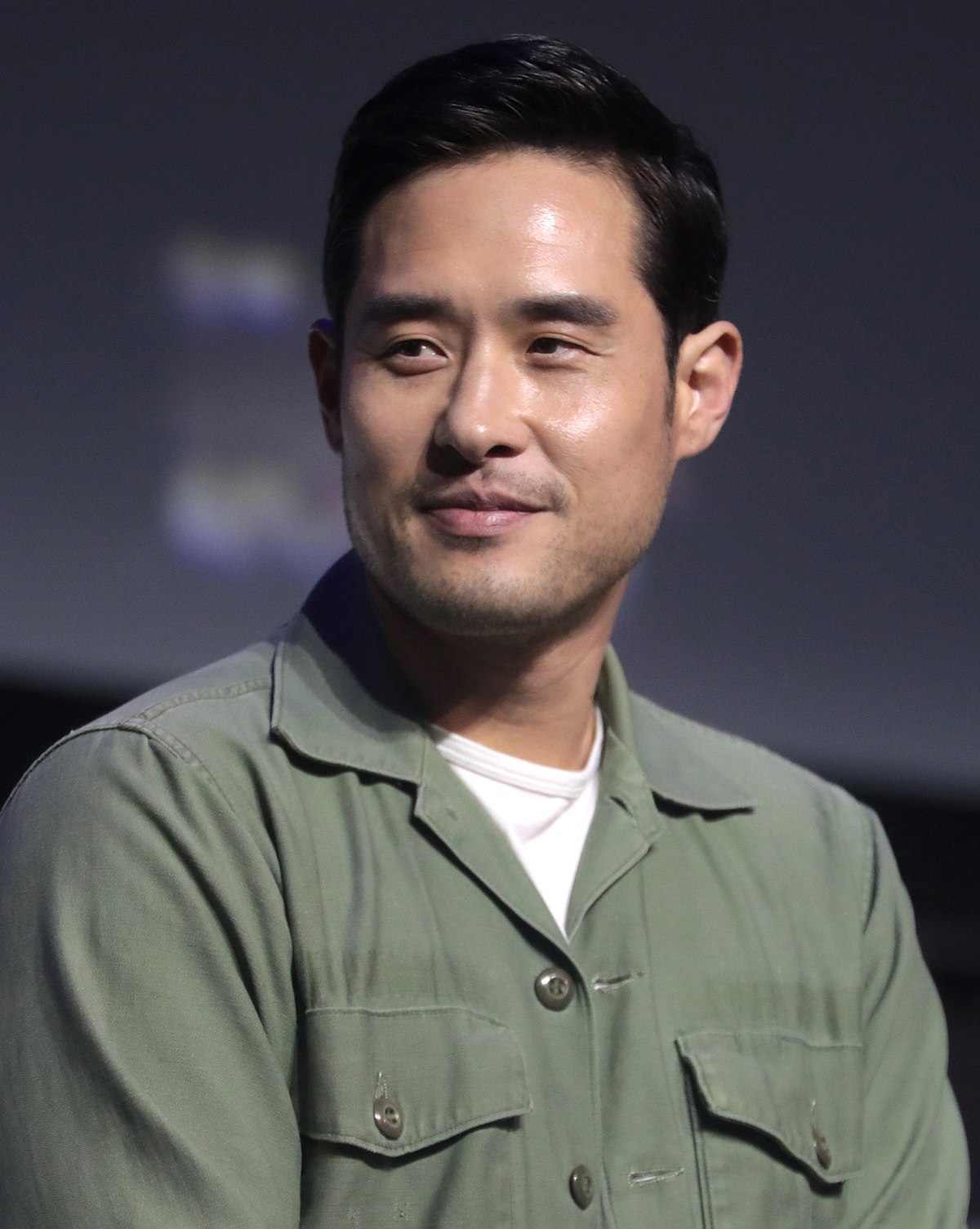 Raymond Lee (actor) - Wikipedia