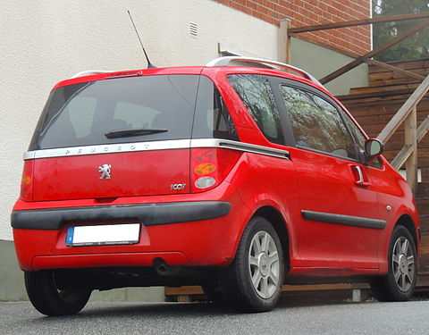 Red 2005 Peugeot 1007 1,4 in Tyresö, Sweden