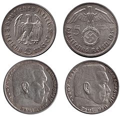 Moeda de 5-Reichsmark antes de 1936 e depois de adicionar a suástica nazista em 1938.