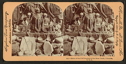 Reliques d'habitants des falaises, Mesa Verde, photographie (1870-1880).