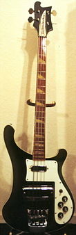 Guitare Basse: Description, Accord, Histoire