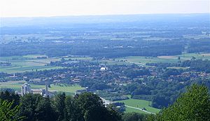 Blick auf Rohrdorf von der Aussichtskapelle am Obereck