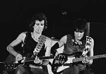 Keith Richards und Ron Wood (re.), 1982