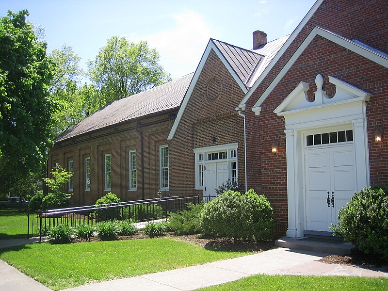 File:Romney Presbyterian Church Romney WV 2007 05 07 01.jpg