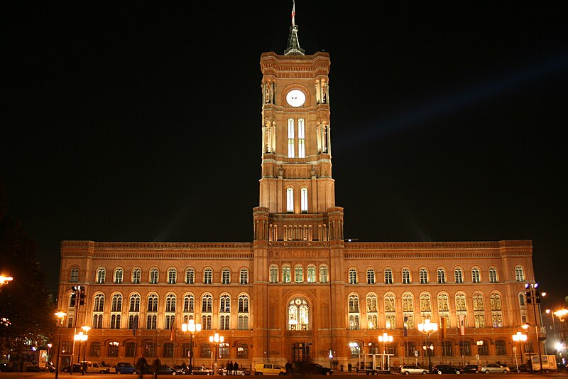 File:Rote Rathaus Festival of Lights 2007.jpg