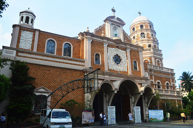 File:Santa Cruz Church Main Facade.jpg