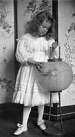Sarah Choate Sears: Portrét Heleny Sears, dcery Sarah Sears, 1895