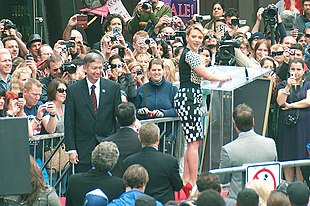 Johansson bei der Einweihung ihres Sterns auf dem Hollywood Walk of Fame (2012)