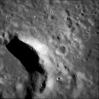 Northeastern Secchi at low sun angle, from Apollo 11 Secchi crater AS11-42-6306.jpg