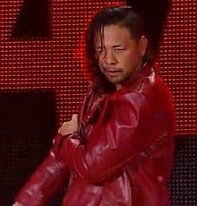 Shinsuke-nakamura-looks-determined-during-his-entrance-at-an-nxt-event.jpg