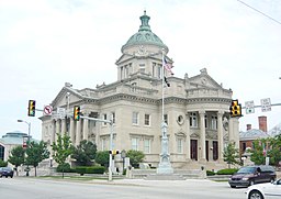 Somerset County Courthouse Pa 2012.jpg