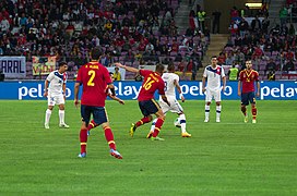 Spain - Chile - 10-09-2013 - Geneva - David Pizarro, Raul Albiol, Javi Garcia, Arturo Vidal, Marcos Gonzalez and Roberto Soldado.jpg
