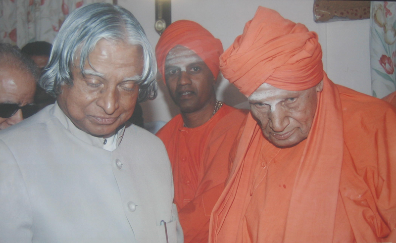 File:Sree Shivakumara Swamiji Dr Abdul Kalam.png