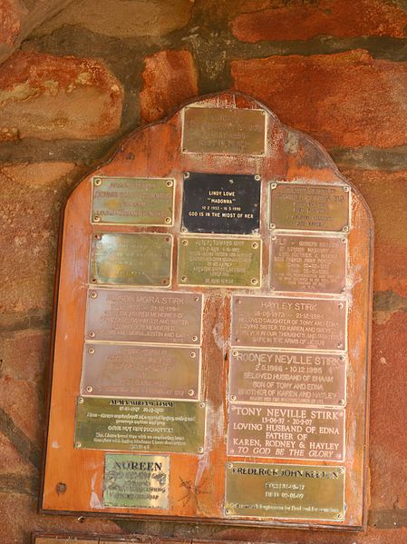 File:St Thomas Church, church bell and graveyard. Wall of remembrance. 10.jpg