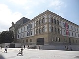 Català: Edifici de la Tabakalera, ara centre cultural, a Donostia. Euskara: Tabakalera