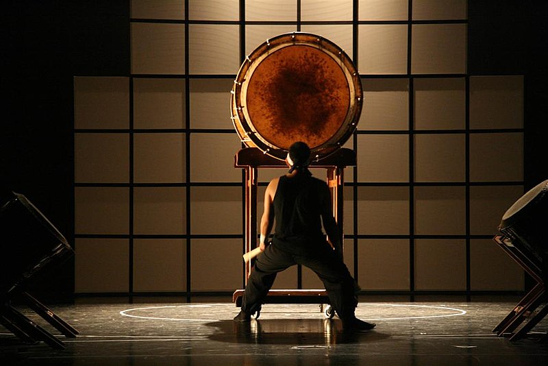 File:Taiko on stage 7.jpg