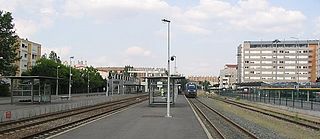 <span class="mw-page-title-main">Toulouse-Saint-Cyprien-Arènes station</span> Railway station in Toulouse, France