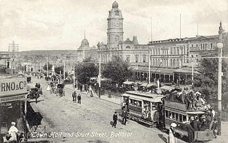 Electrified on Sturt Street near the Town Hall in 1917. Town hall and sturt street ballarat 1917.jpg