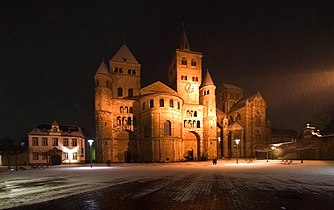 La cathédrale de Trèves, la nuit.