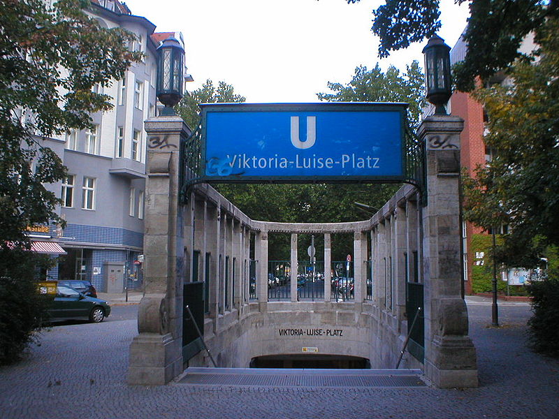 File:U-Bahn Berlin Viktoria-Luise-Platz.JPG