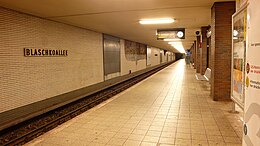 UBahnhf-Blaschkoallee.JPG