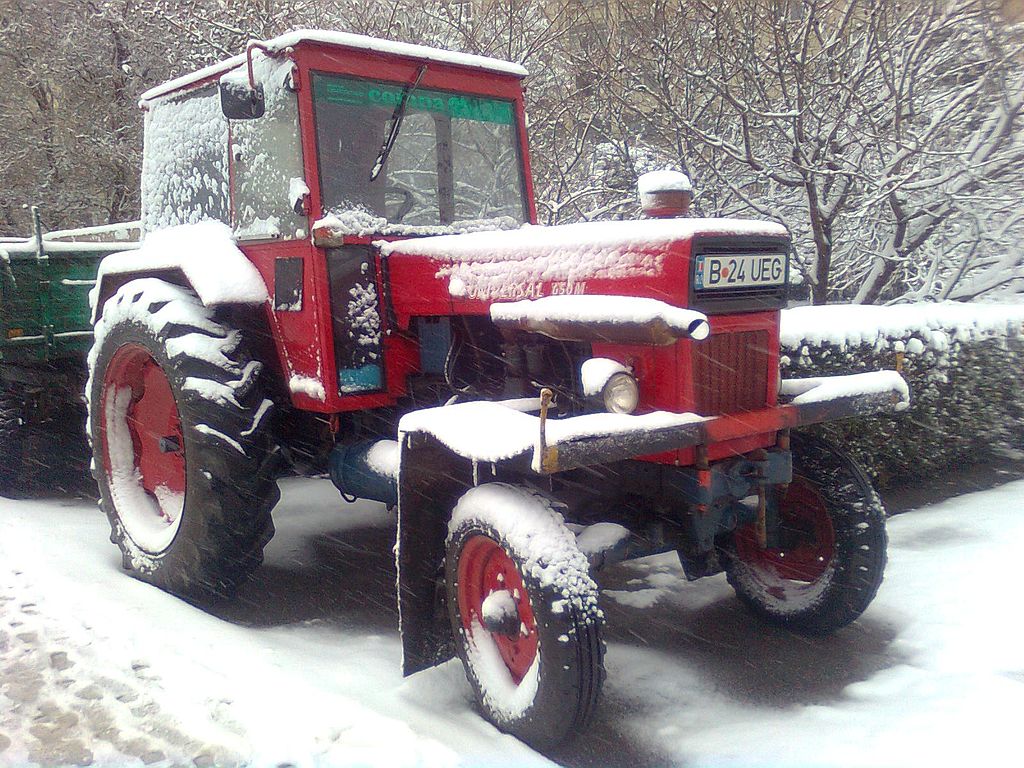 File:UTB tractor somewhere in Romania.jpg - Wikimedia Commons