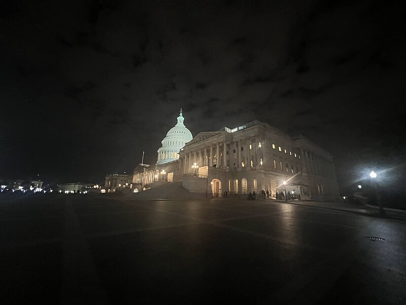 File:United States Senate parking lot at night.jpg