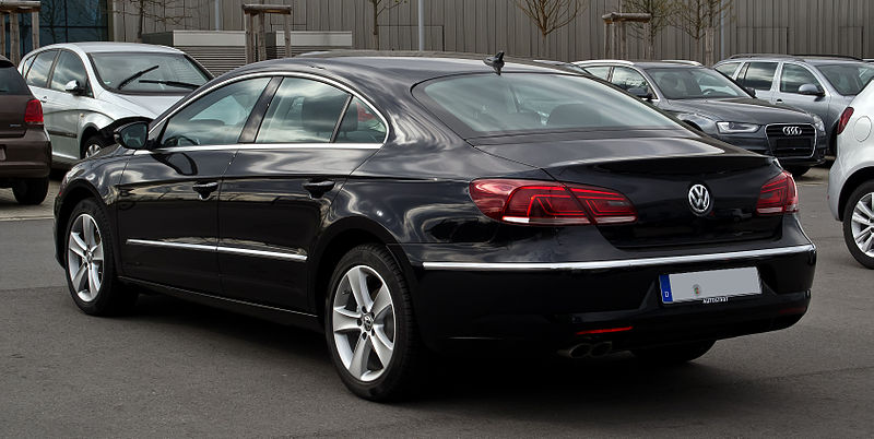 File:VW CC (Facelift) – Heckansicht, 1. April 2012, Essen.jpg