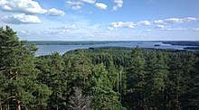 Vido super Lago Vesijärvi kiel vidite de Haralanharju belvidejo.