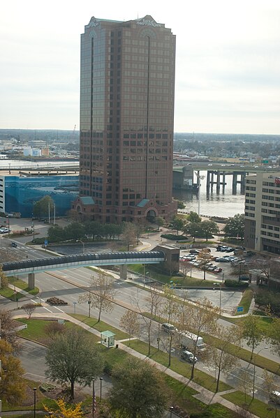 File:View from Norfolk Waterside Marriott toward Dominion Tower.jpg