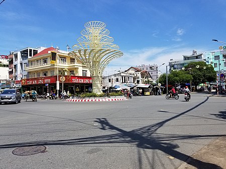 Tập_tin:VongxoaychoLaiThieu.jpg