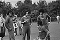 WK 74, training Brazilie nr 10 Valdoniro Vaz Franco , Rivelino en Jairzinko (v, Bestanddeelnr 927-2953.jpg