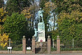 West Derby War Memorial, Eccleston Park - context
