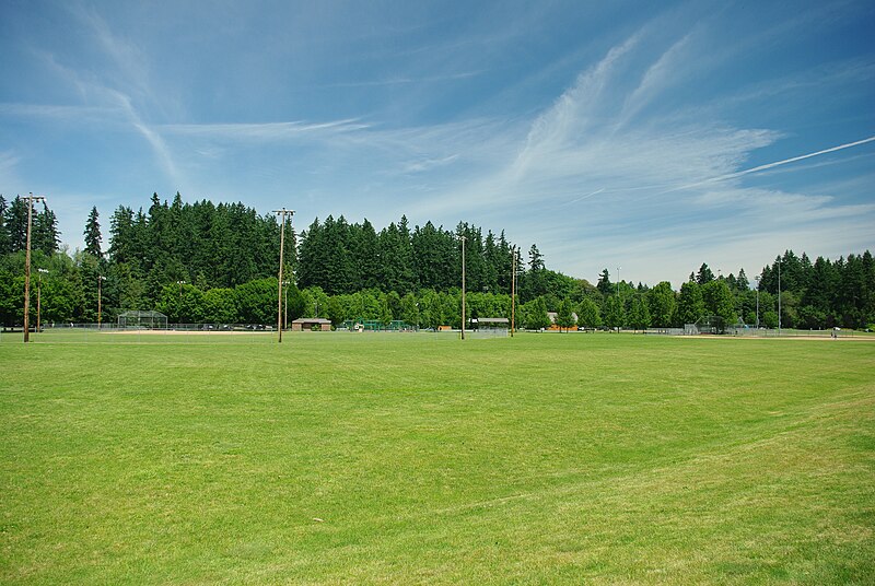 File:Wilsonville Memorial Park fields.JPG