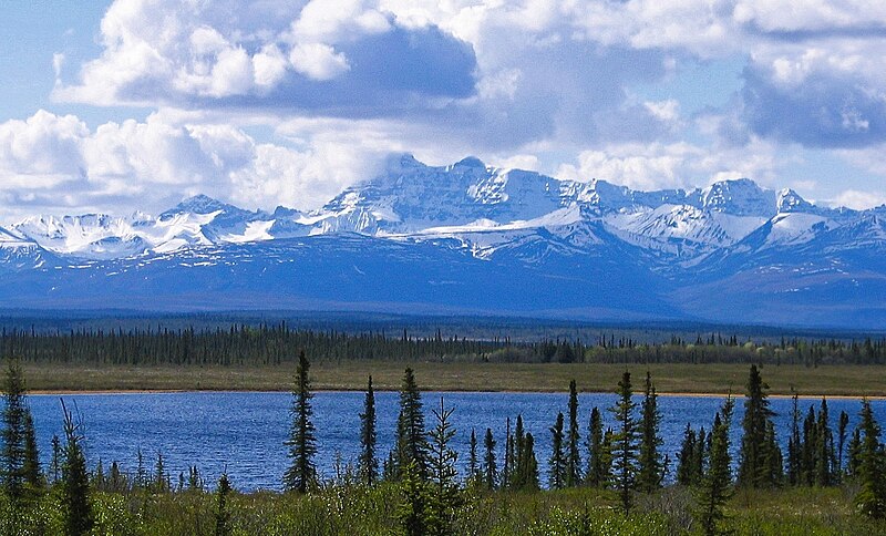 File:Wrangell Mts Nabesna Road Panorama (22258940448).jpg