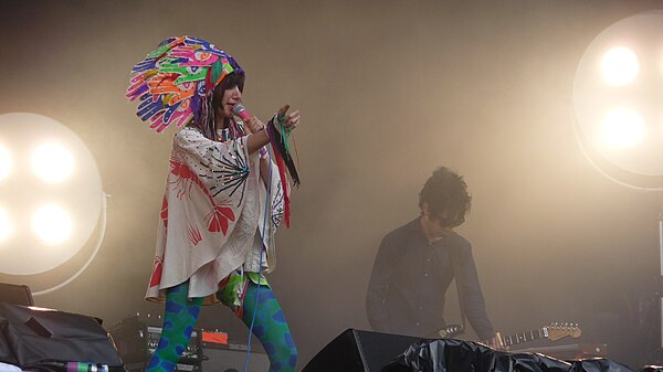 Karen O and Nick Zinner performing at the Glastonbury Festival, 2009