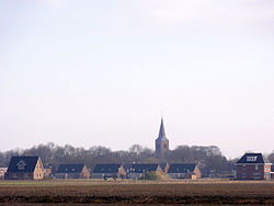 Zicht op Warffum vanaf het Warfummerbos.jpg