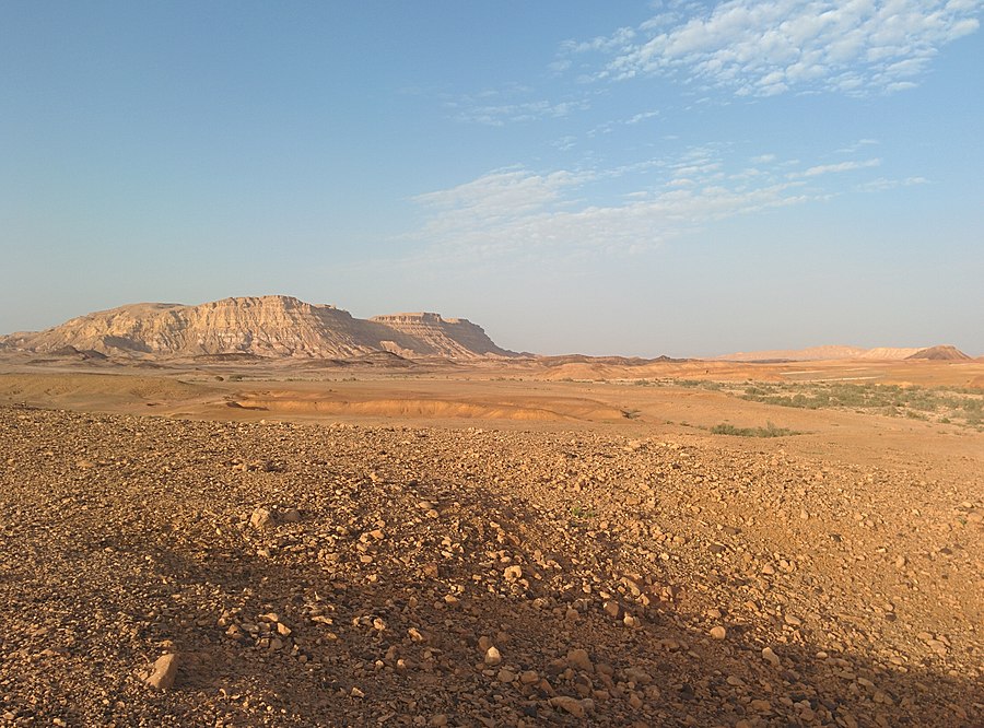 A view from the Berut parking lot towards the eastern cliff, sunset time