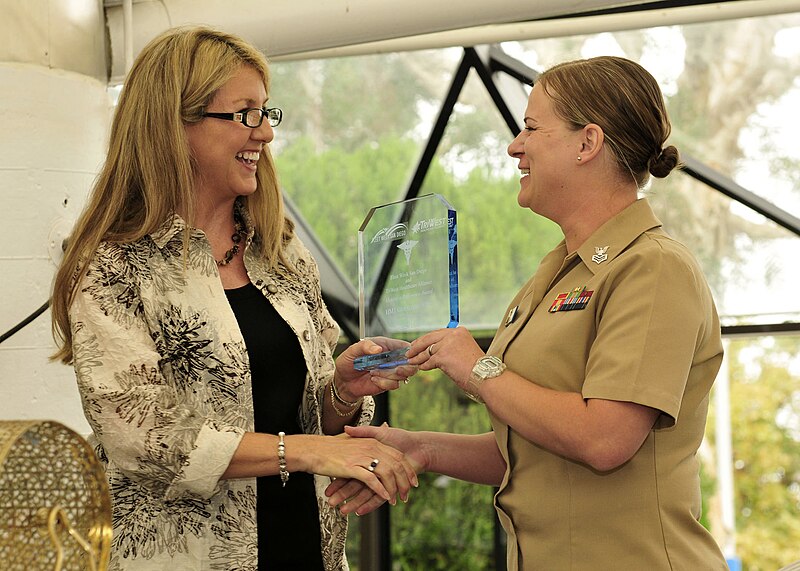 File:100921-N-8607R-037 - HM1 Geraldine Kirk at Fleet Week in San Diego.jpg