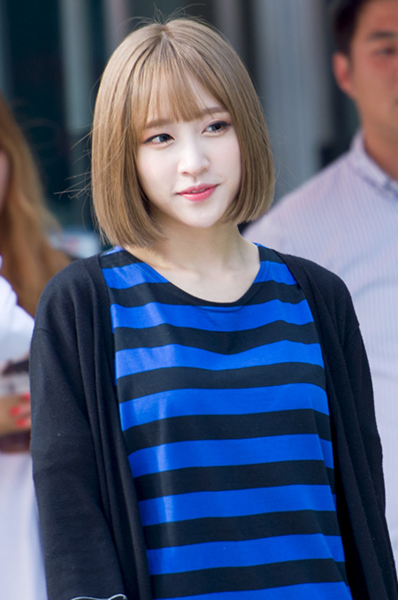 Tập_tin:160702_쇼_음악중심_EXID_미니팬미팅_(하니).png