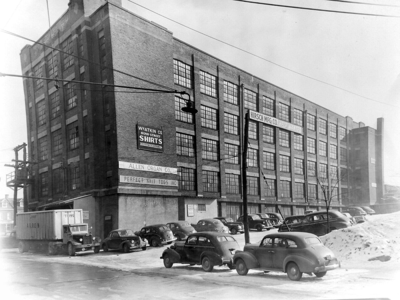 File:1940 - Allen Organs - Ulster Street - Building View - Midway