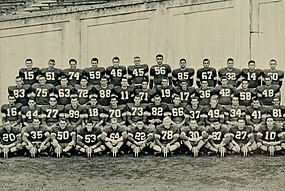 1953 equipo de fútbol Duke Blue Devils (Chanticleerseria1954duke 0317) .jpg